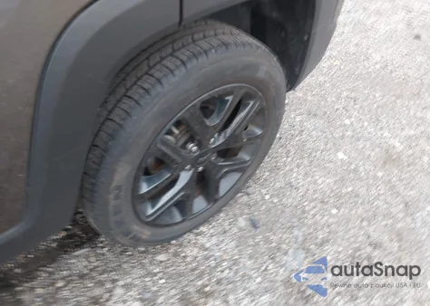 2017 Jeep Renegade Altitude 4X4 z USA, uszkodzony, nr VIN ZACCJBBB2HPG42553